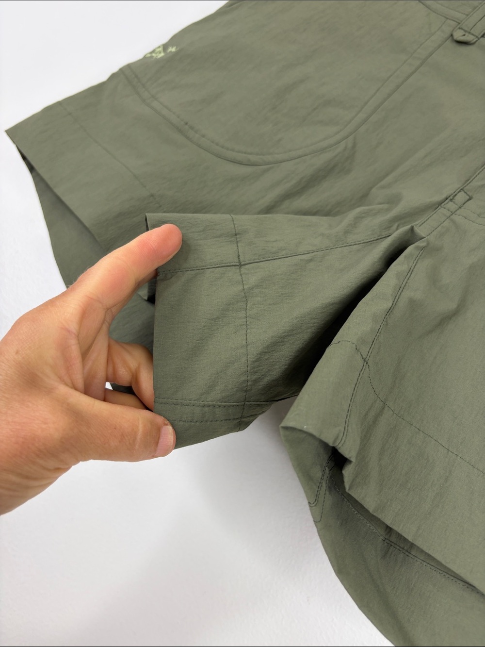 New Arcteryx Parapet Shorts Womens 10 Cargo Green Hiking Outdoors Camping - Picture 7 of 16
